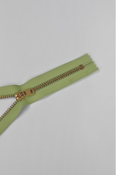 ZIP041  4號拉鏈  密尾拉鏈  金屬拉鏈 拉鏈  不設單獨拉鍊訂購 細節-1